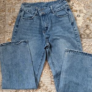 Lane 201 straight leg wide Jean. Never worn